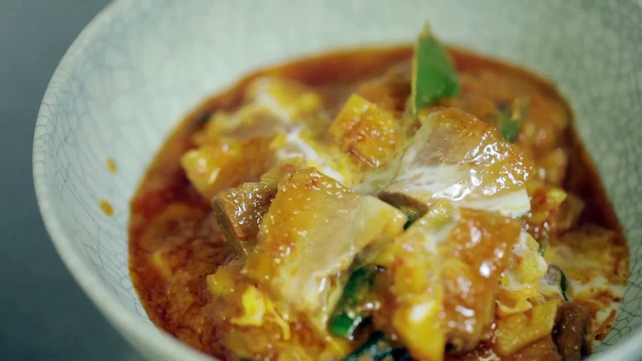 David Thompson Thai Food - Red Curry with Pineapple and Pork