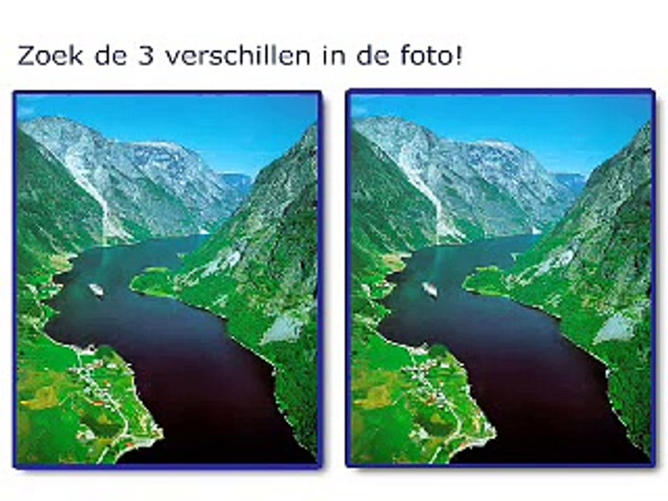 Find the 3 differences between these 2 pictures