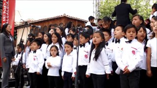 Hijos de Cuenca cantando 