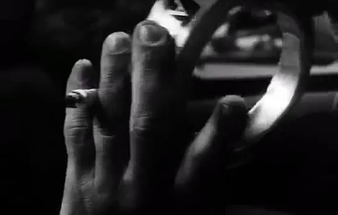 Uuno Turhapuro puhdistaa tuhkakupin - Lottovoittaja UKK Turhapuro (1976)