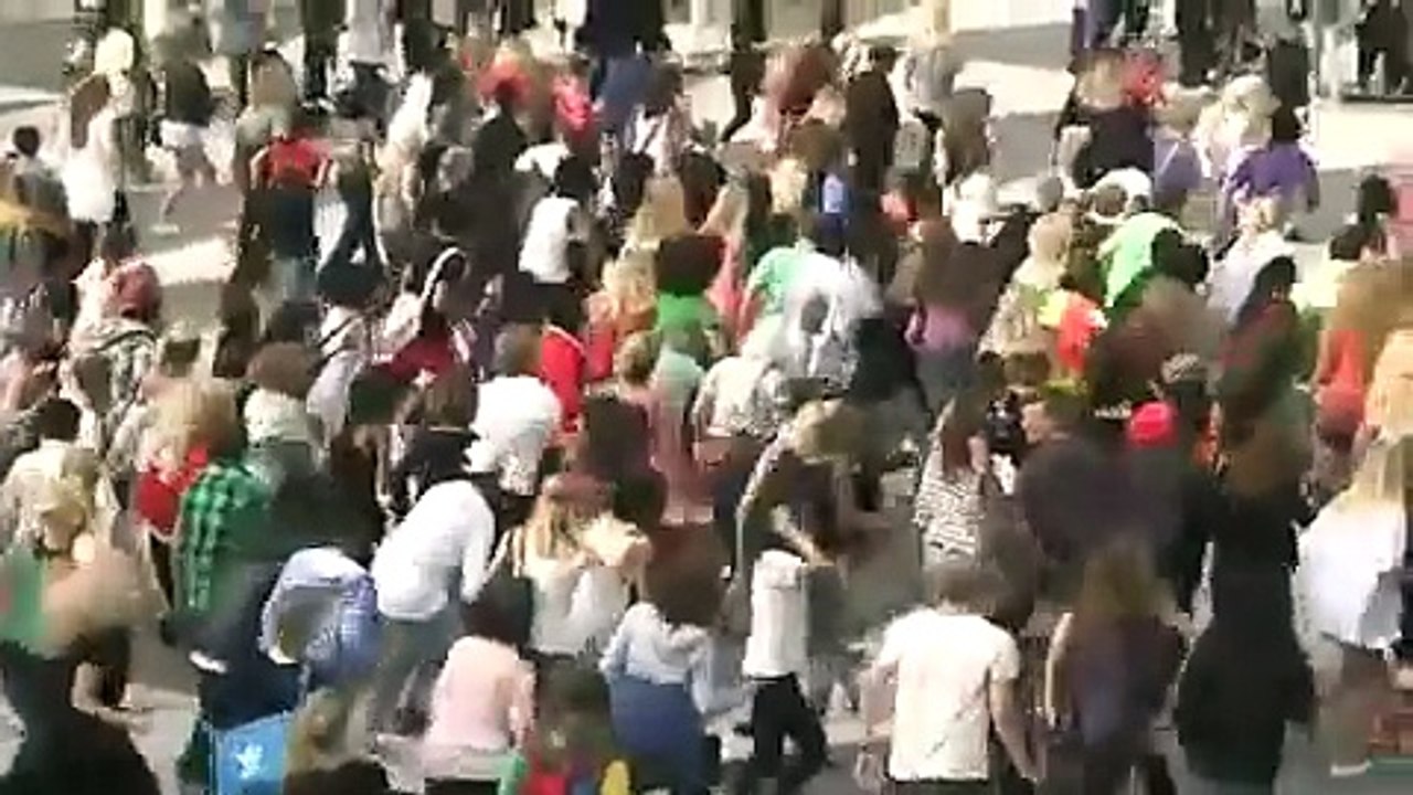 شغلوا أغنية لـ مايكل جاكسون و شوف شو راح يصير بالناس