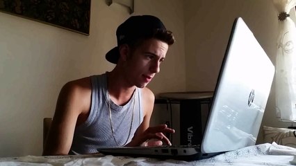 Anaconda cantata da Google traduttore!