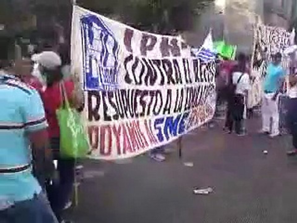 ESIQIE APOYANDO EN LA MARCHA DEL SINDICATO MEXICANO ELECTRICISTA