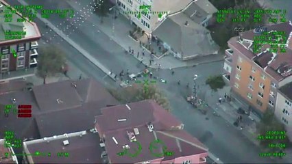 Etekli teröristler bombayı patlatamadan yakalandı