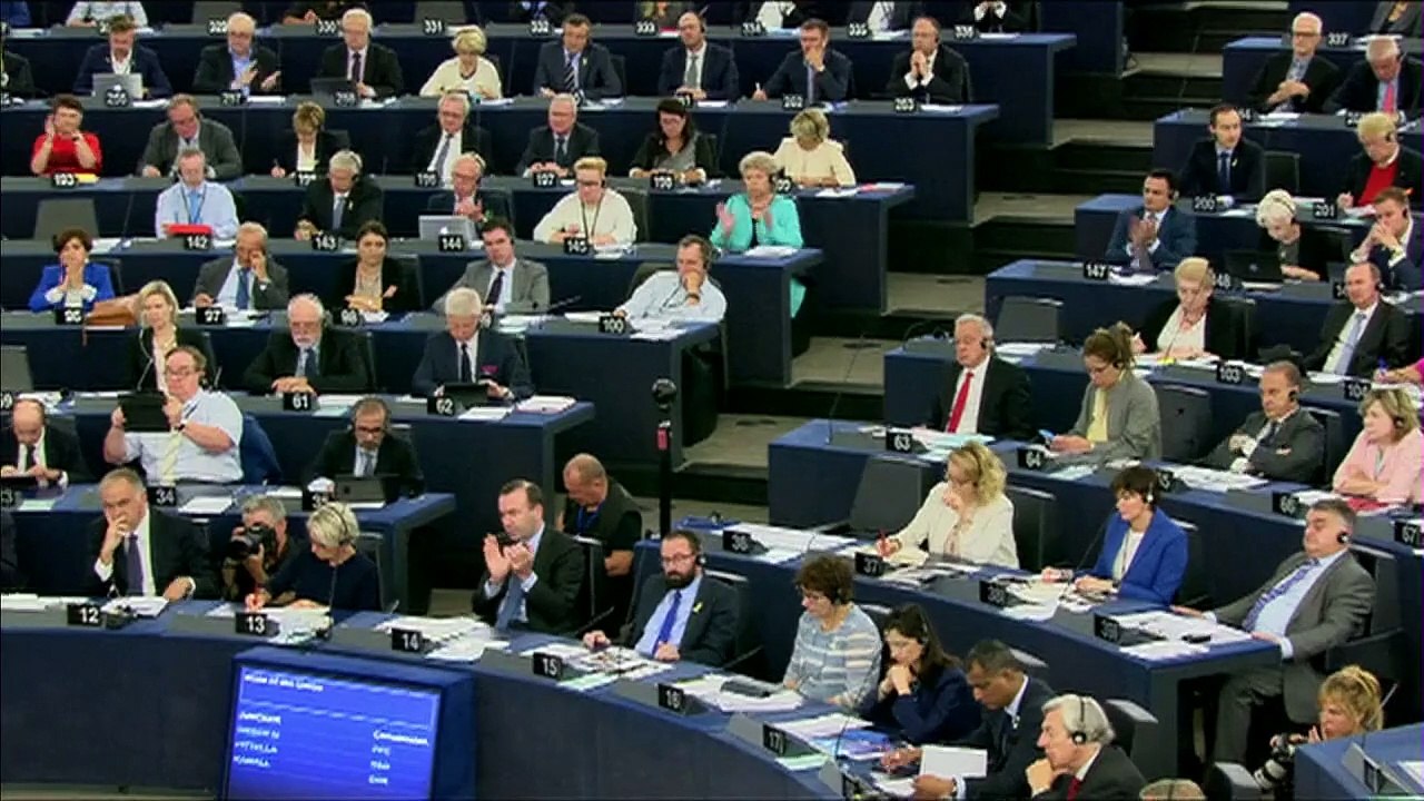 Juncker fordert in Flüchtlingskrise Solidarität