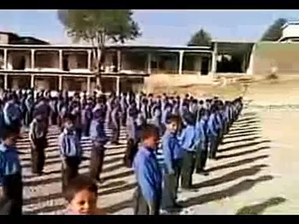 Pakistan National Anthem Sang by Funny Pathan Child