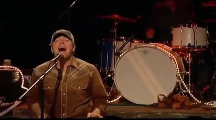 Emery - Walls (acoustic live; good quality)