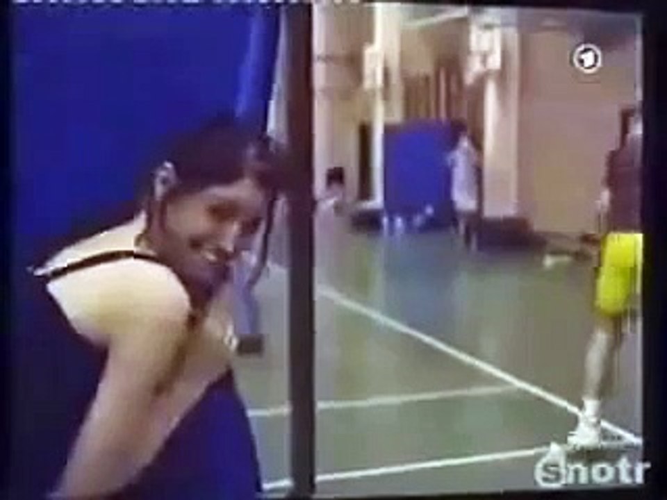 කෙල්ලන්ගේ වැඩ.mp4