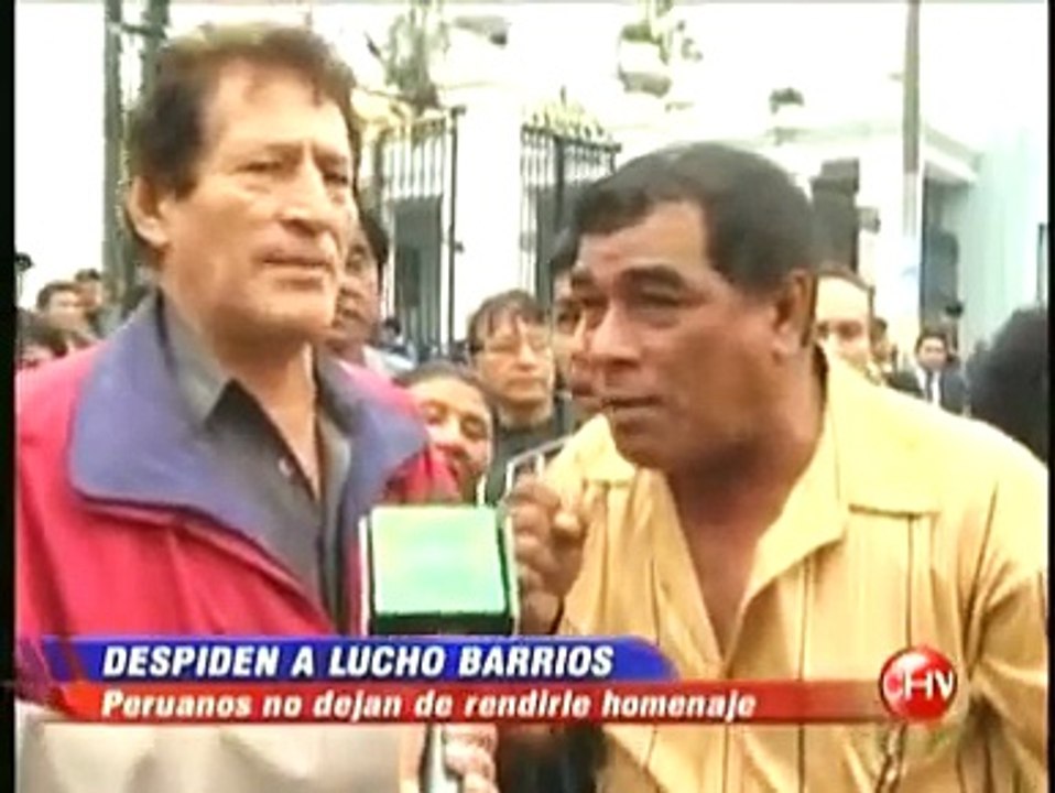 Alan Garcia cantó en velorio de lucho barrios