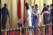 Amitabh Bachchan visits durga pooja pandal