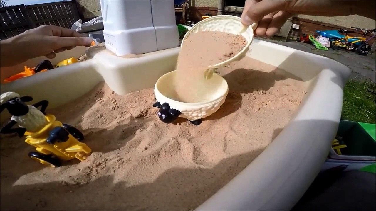 Mac Donald Happy meal Shaun the sheep Timmy time CBeebies Toys Story اللعب