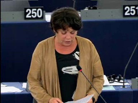 Michèle Rivasi: l'industrie pharmaceutique est la plus lucrative à l'heure actuelle