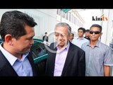 Protes 'baju merah' - Mahathir kata tak payahlah