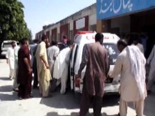 اٹک: اسکول میں ڈینگی سے بچا وکا اسپرے، 700 سے زائد طالبات بے ہوش  ویڈ یو نیوز دیکھیں