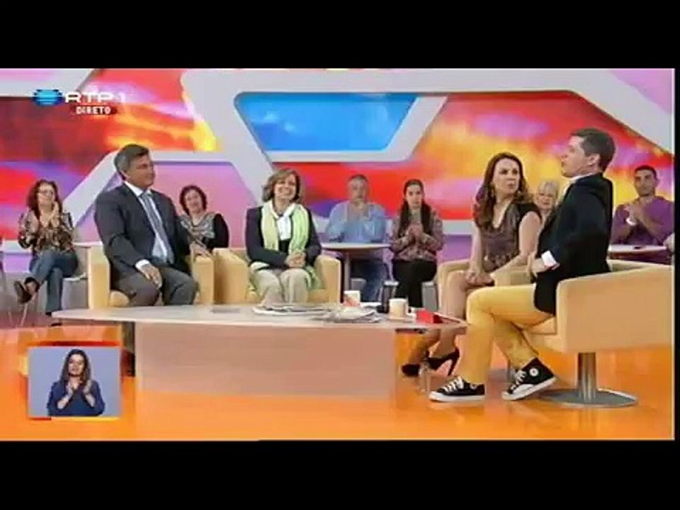 Kataleya na praça da algria com o tema   dava tudo