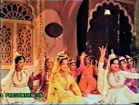 SHAMA SE KEHTA THA PARWANA ISHQ HAQEEQAT - SURAIYA BHOPALI -SINGERS : MEHDI HASSAN - NAHEED AKHTAR & MUNIR HUSSAIN ..... Shahid Lovers Circle