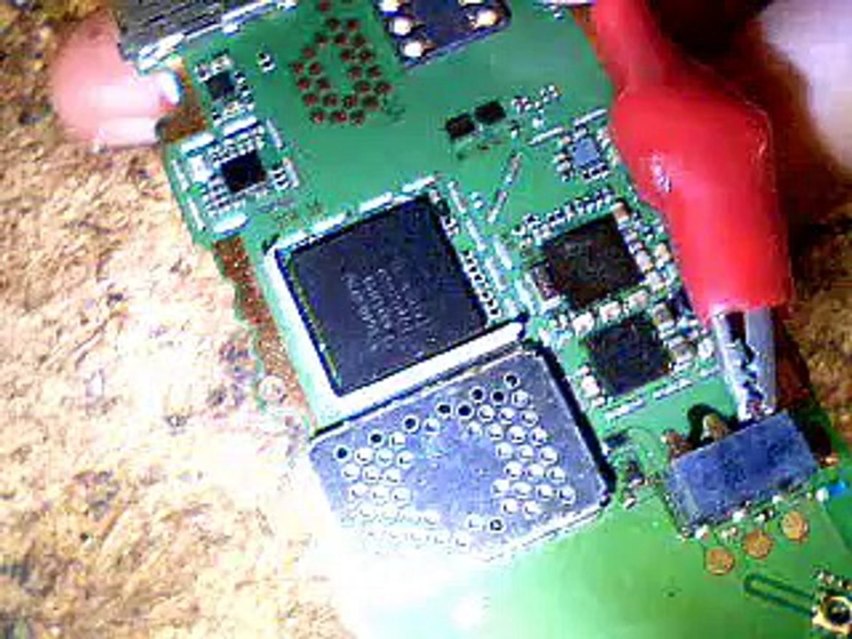 Nokia 2690 repairing water damage part4