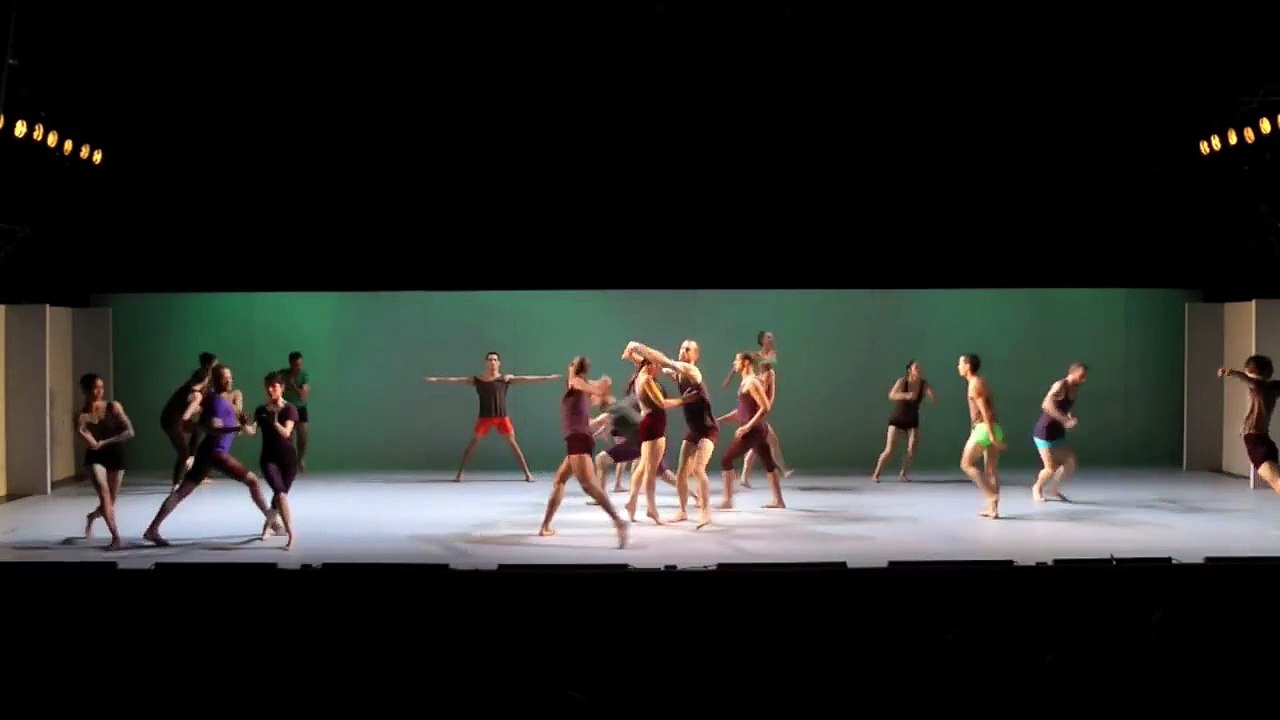 'Sadeh21' by Ohad Naharin and Batsheva Dancers.mov
