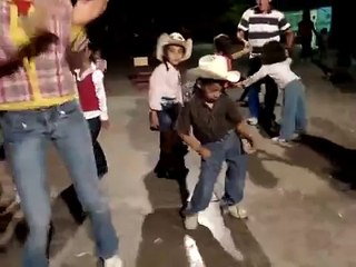 Niño Bailando Bien Perron