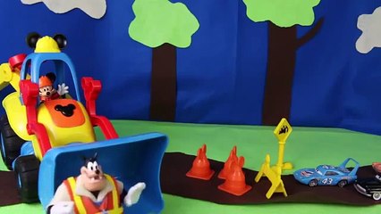 Mickey Mouse Clubhouse Mickeys Mouska-Dozer with Minnie Mouse Cookie Monster Pete by ToysReviewToys