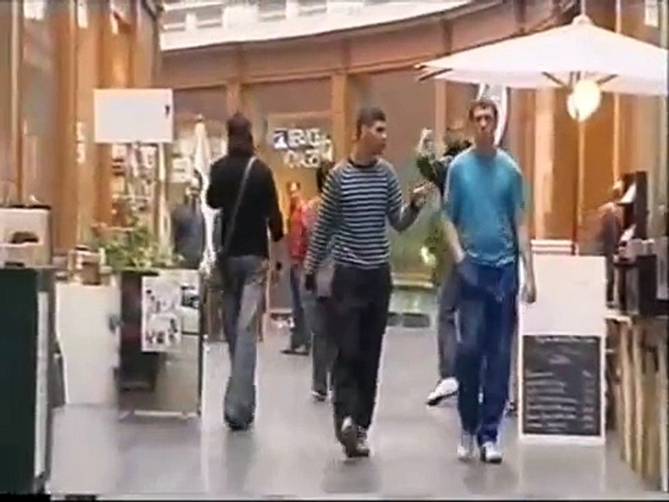 Candid camera finita male - Calcio pazzesco