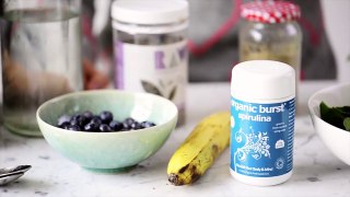 Organic Burst Spirulina Smoothie with Deliciously Ella