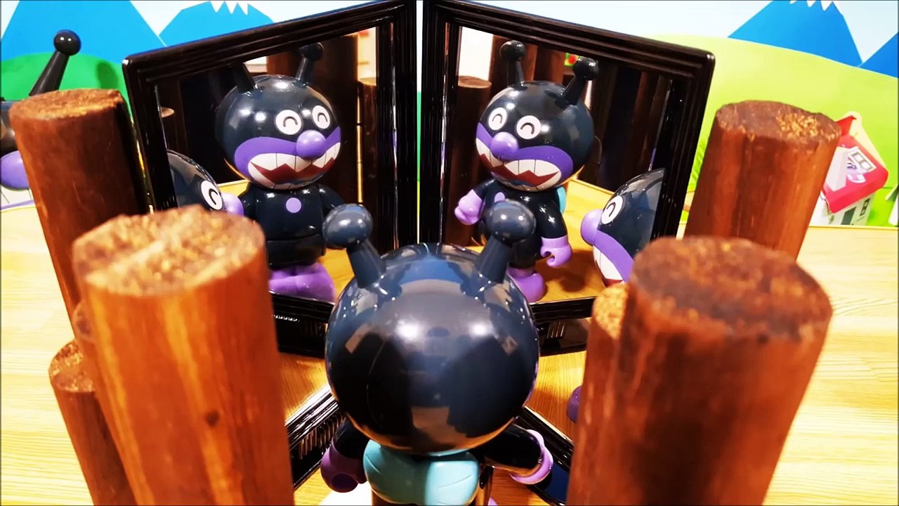 バイキンマンとアンパンマンの不思議な鏡遊び！アニメ＆おもちゃ Anpanman and Baikinman