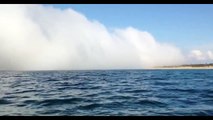 Огромная стена тумана, на озере, Мичиган