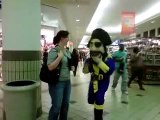 Surprise proposal - pirate proposing in the mall