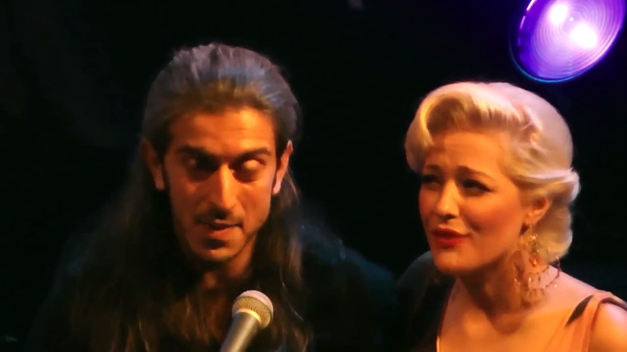 Κοίτα εγώ ( Live ) | Γιάννης Χαρούλης - Νατάσσα Μποφίλιου