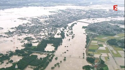 Japon : la ville de Joso submergée après le passage du typhon Etau
