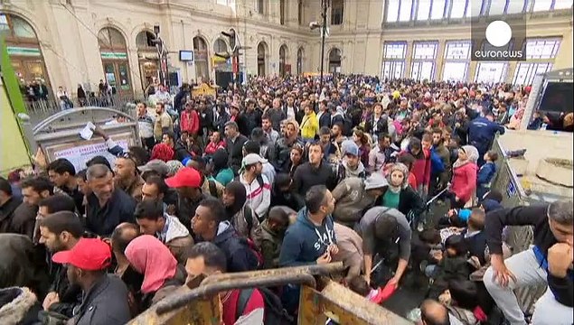 Afflux de réfugiés : l'Autriche suspend ses liaisons ferroviaires avec la Hongrie