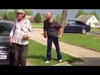 Two drunks in a fight xD