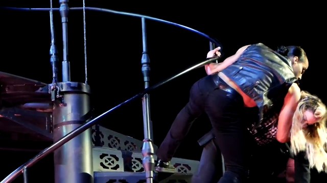 Heartbreak City Love Don't Live Here Anymore - Rebel Heart Tour - Montreal Sept 9 2015 (720p)