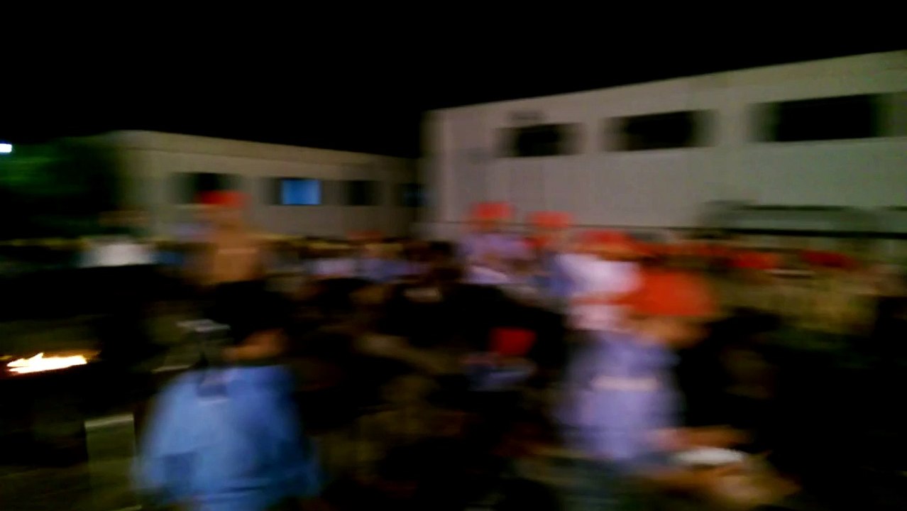 أنشودة "سوف نبقى هنا" .. رائـــعــة جـدّاا *__* !