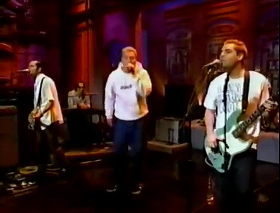 Smash Mouth - Walkin' on the Sun [October 1997]