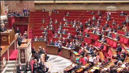 L'enrichissement personnel des députés pointé du doigt