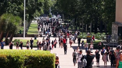 Dean Geoffrey Garrett Welcomes Students to Semester 1 - 2014