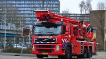 Ambulance 17-139 en Hoogwerker Brandweer Hellevoetsluis met spoed naar een Ongeval in Ouddorp Zh