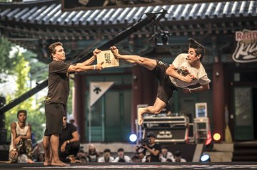 Karate With a Twist- Red Bull Kick-It 2015