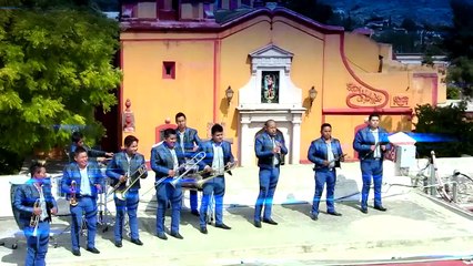 Pequeña Traviesa  "Los Jefes de la Banda"