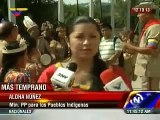 Día de la Hispanidad 2013 venezolanos disfrazados de indígenas con Hugo Chávez