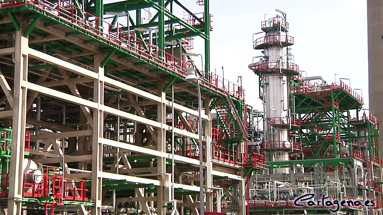 La alcaldesa visita la nueva planta de lubricantes de ILBOC