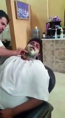 Rasage de barbe à la cire chaude