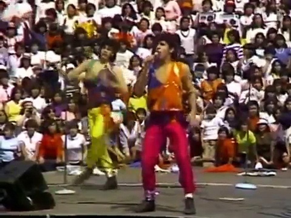 Menudo - Súbete a Mi Moto