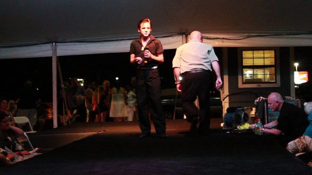 Lain Crew sings 'Mean Woman Blues' Elvis Week 2015