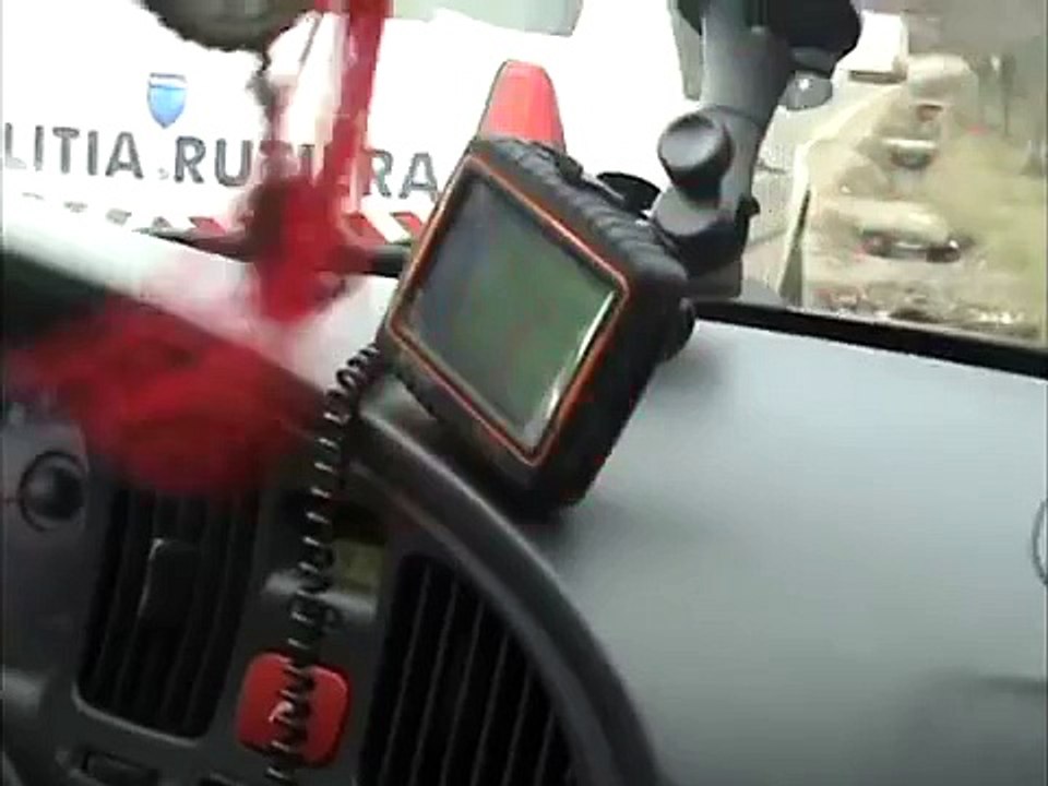 AGENT POLITIE RUTIERA BUZAU FUGE DE CONTRAVENIENT 2