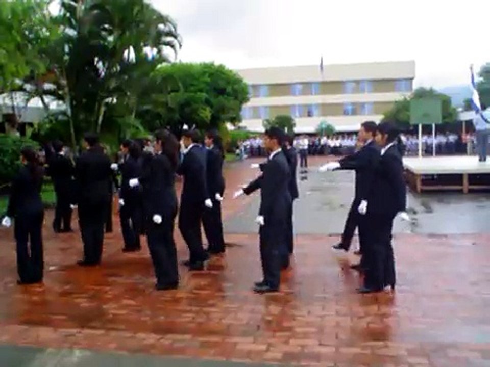 15 Pasos de Honor * Escolta Oficial Prom 08  [Parte 1]