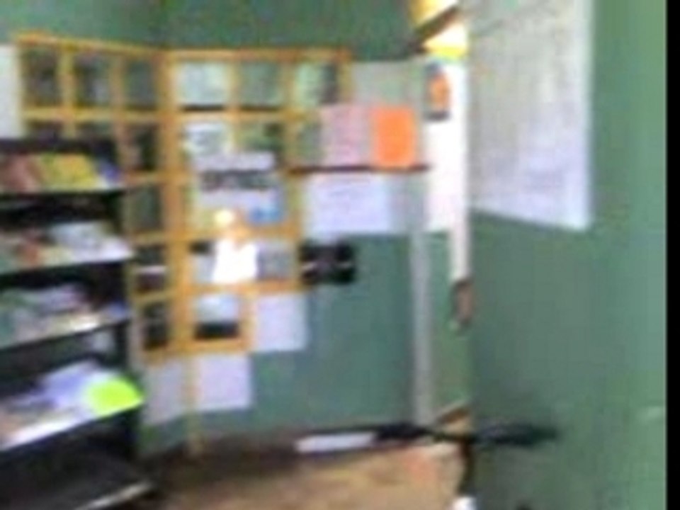 entrée du bureau de vote ! allez voter