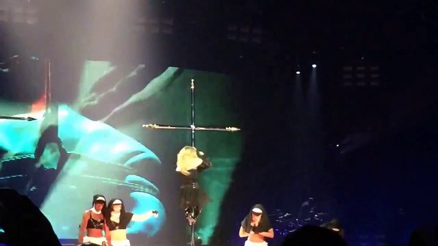 Madonna -Vogue ( Rebel Heart Tour) Montreal 09.09.2015 720p HD